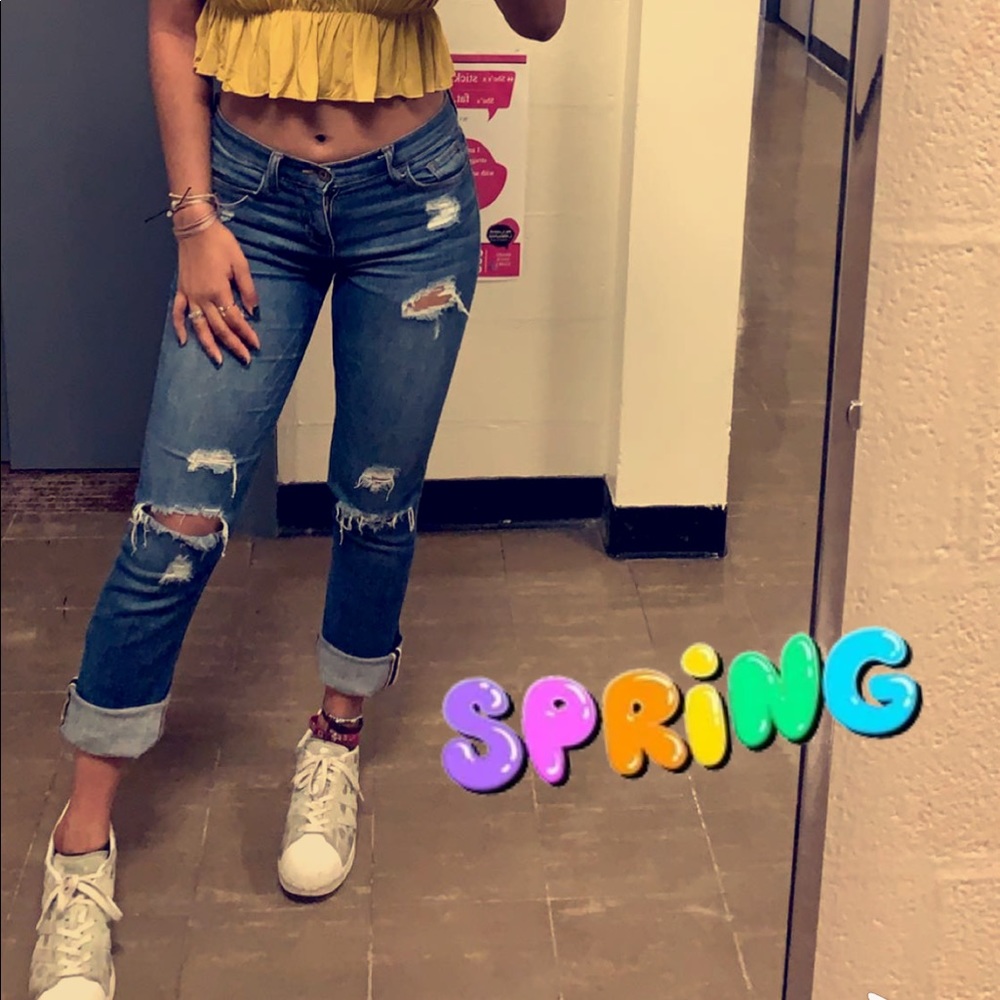 sneakpeek ripped jeans